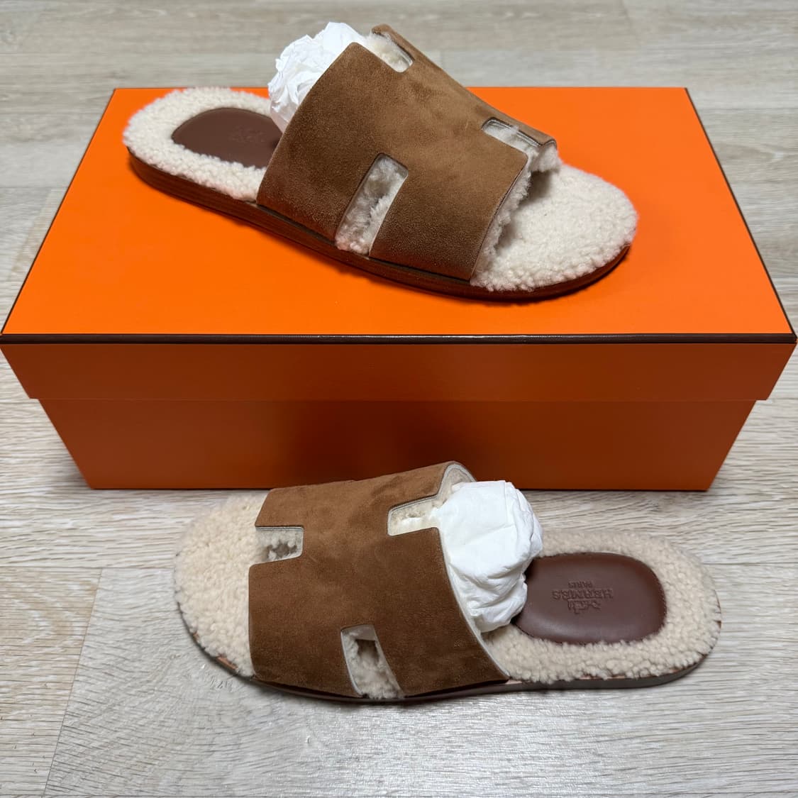 [S+급/42] 에르메스 이즈미르 시어링 샌들 스웨이드 슬리퍼 상품이미지2