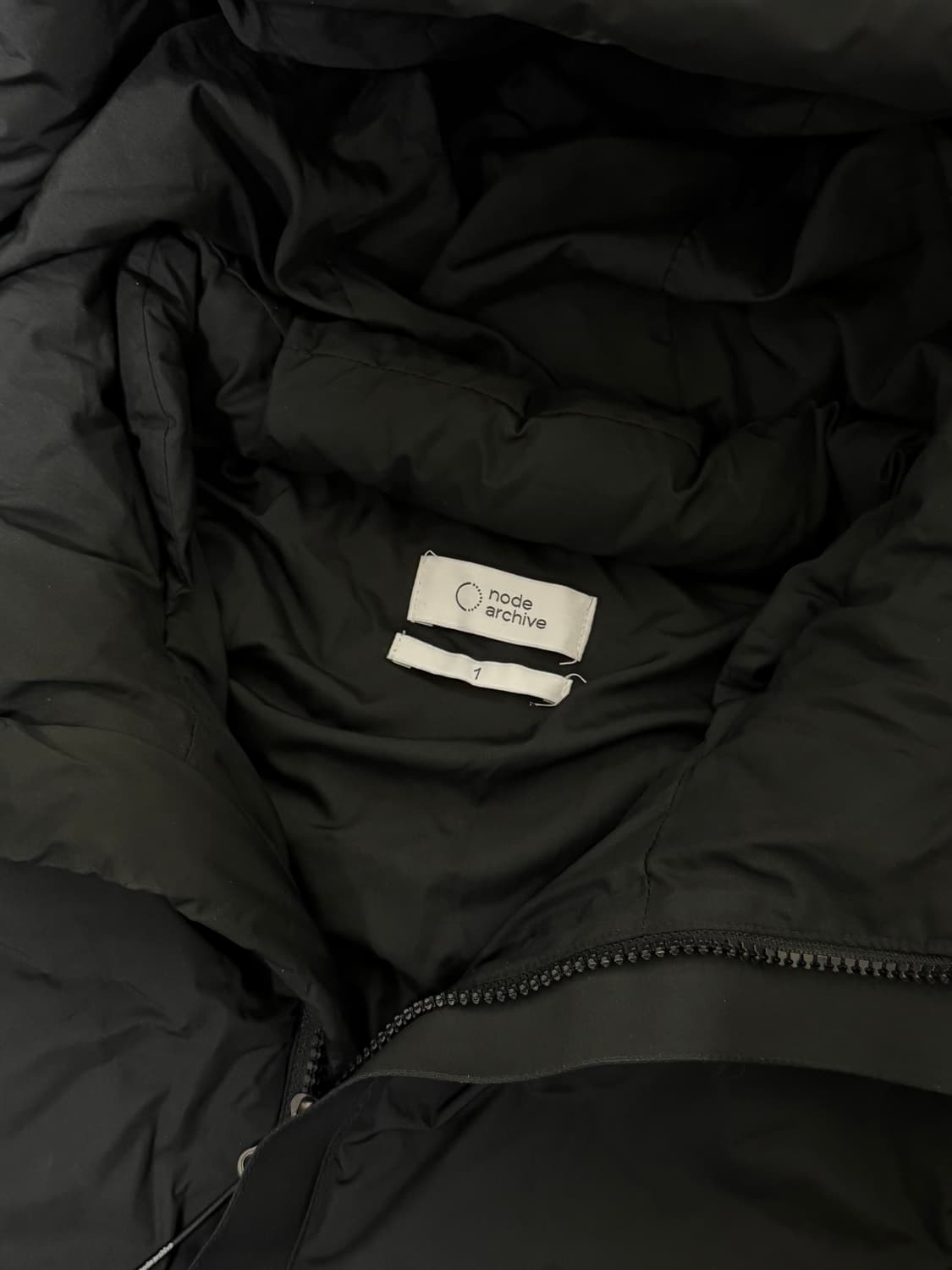 노드아카이브 패딩 점퍼 블랙 상품이미지2