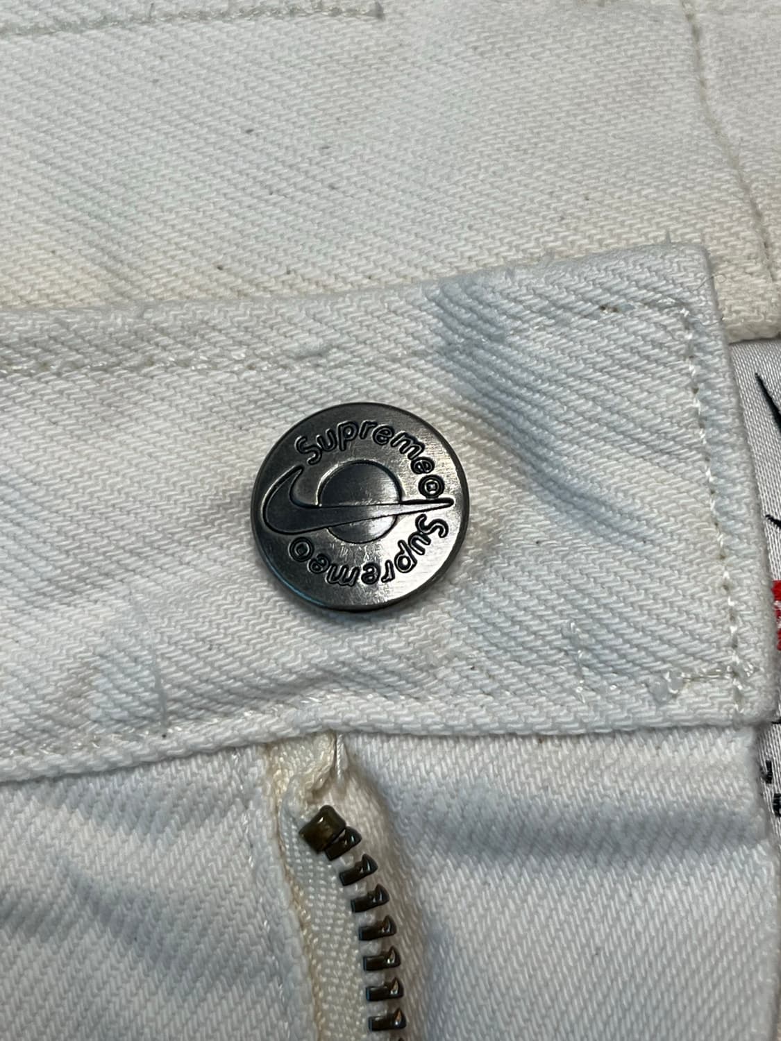 슈프림 x 나이키 데님 쇼츠 내츄럴 - 24SS 상품이미지3