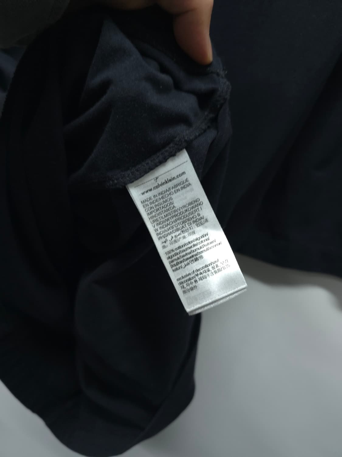 캘빈클라인 cK 로고 자수 블랙 반팔 라운드 티셔츠(100~105) 상품이미지10