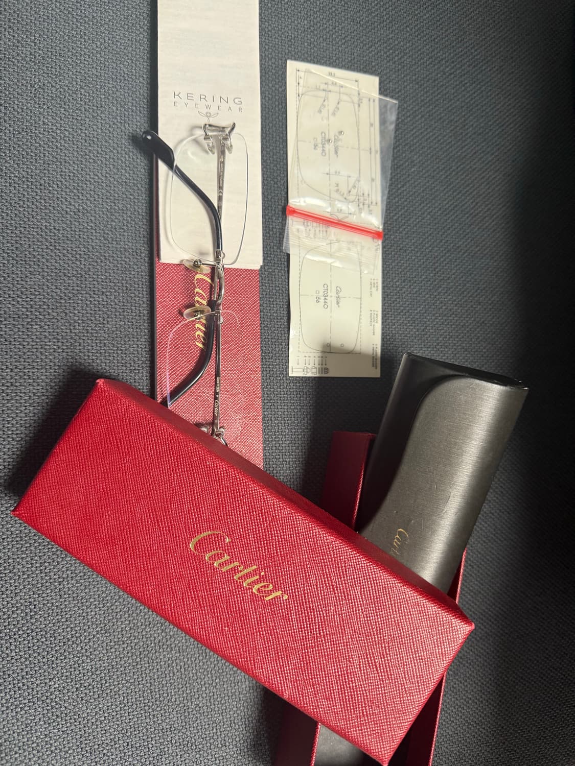 까르띠에 말발굽 무테 안경 (CT0344O) 상품이미지1