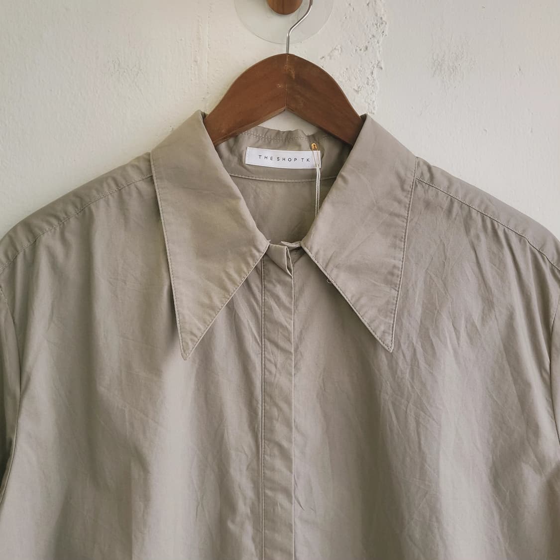 The shop tk 카키그레이 셔츠 상품이미지4