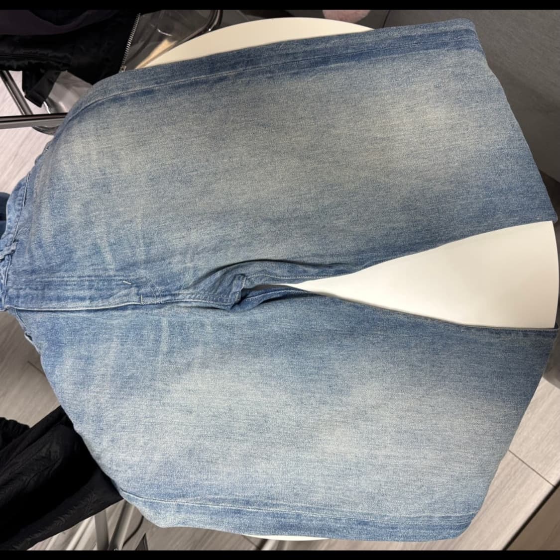 사이즈 4) 오라리 23fw 셀비지 페이디드 라이트 데님 라이트 인디고 상품이미지4