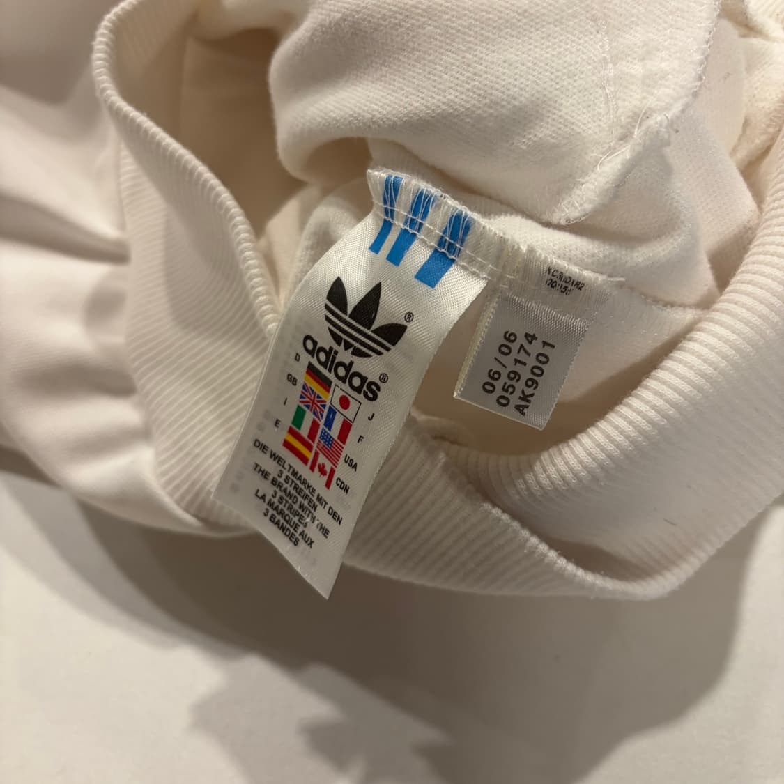 [95] 06s 아디다스 런던 트랙탑 져지 집업 화이트/레드 D714 상품이미지8