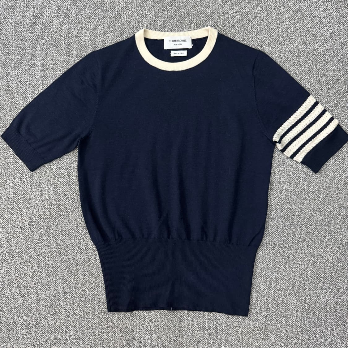 톰 브라운 4바 헥터 반팔 니트 상품이미지2