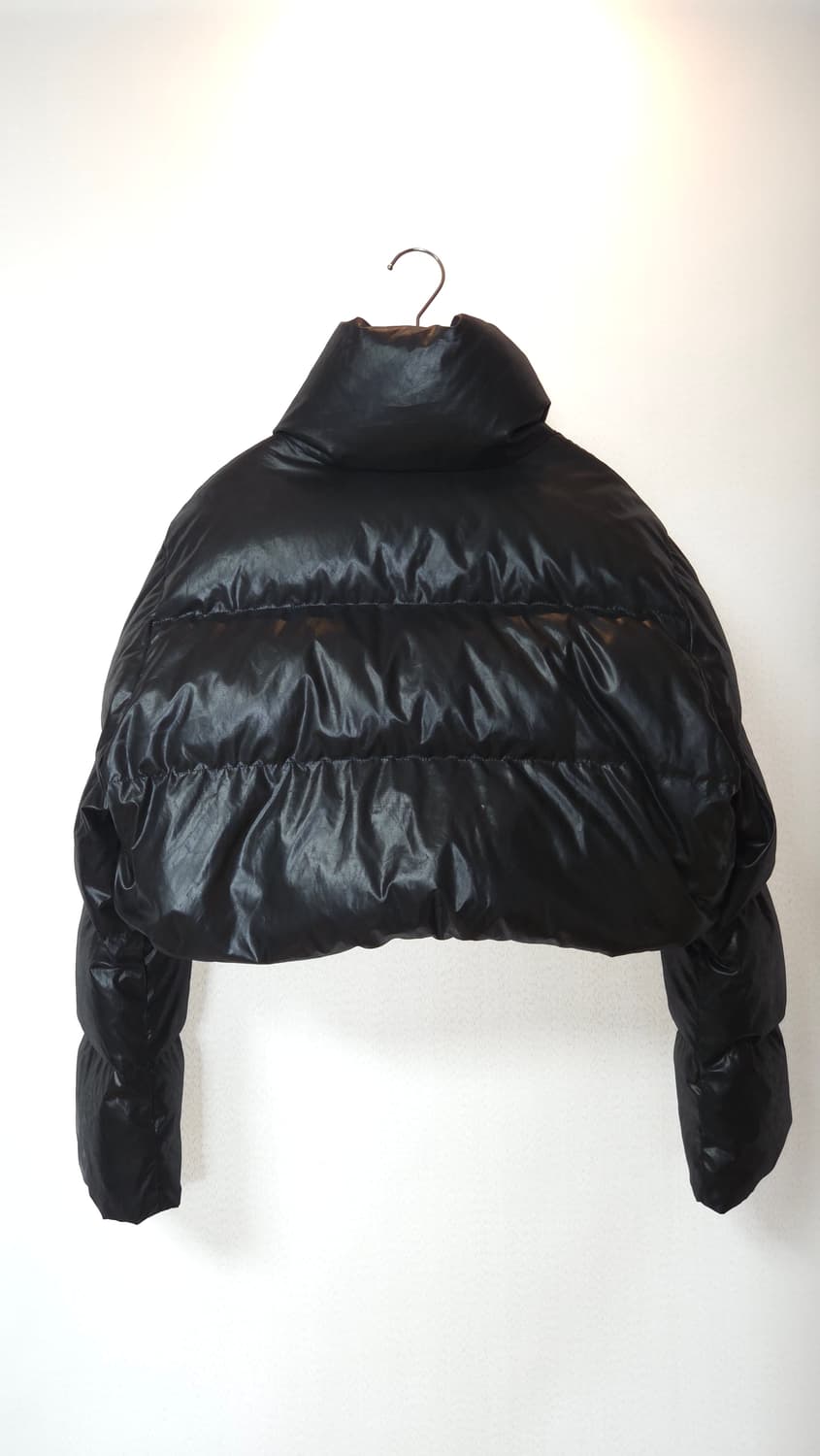 럭키슈에뜨 럭키마르쉐 2022 글로시 크롭 다운 패딩  F 사이즈 상품이미지7