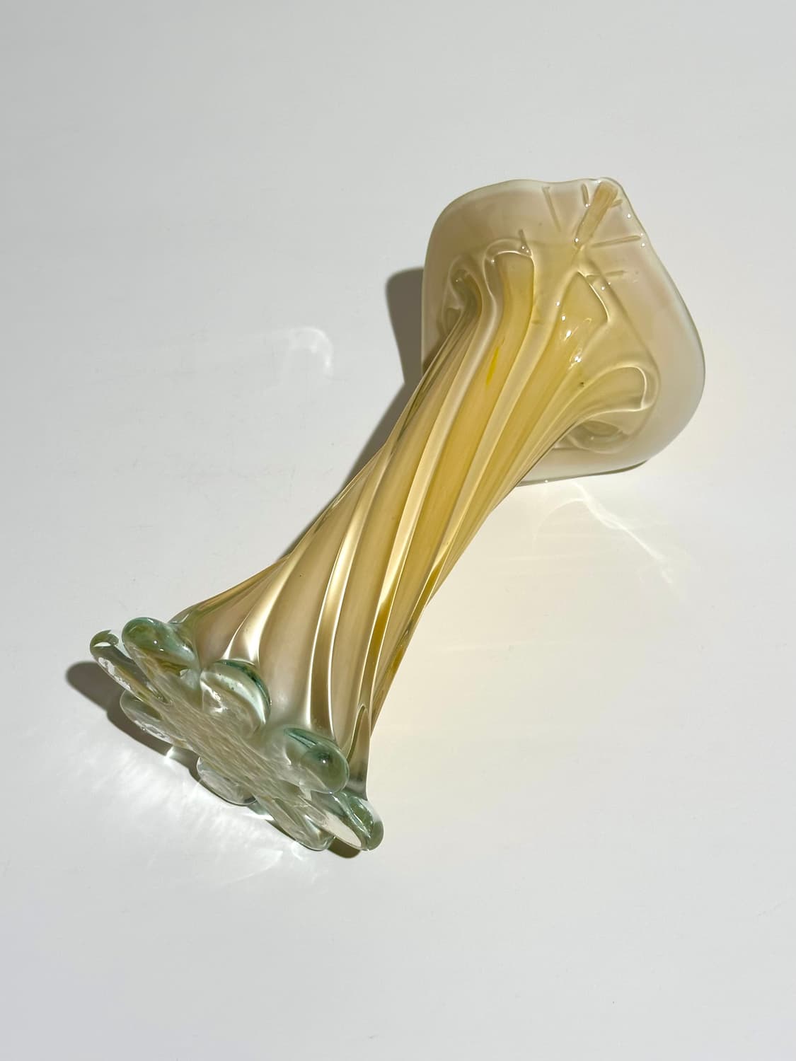 유럽 빈티지 아트글라스 옐로우 칼라 릴리 화병 상품이미지6