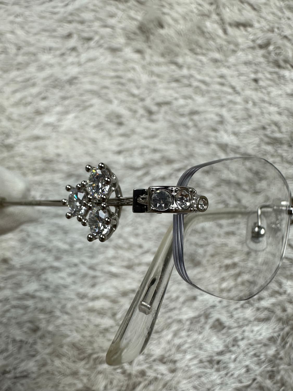 [OS] 정품 젠틀몬스터 쥬얼리 글리츠 02 실버 클리어 상품이미지7