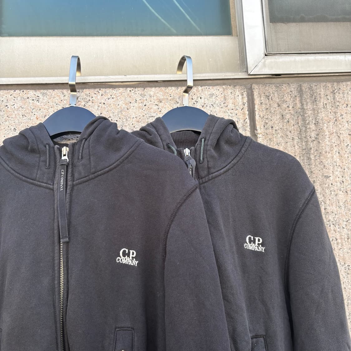 13FW 씨피컴퍼니 고글 후드 집업 상품이미지8