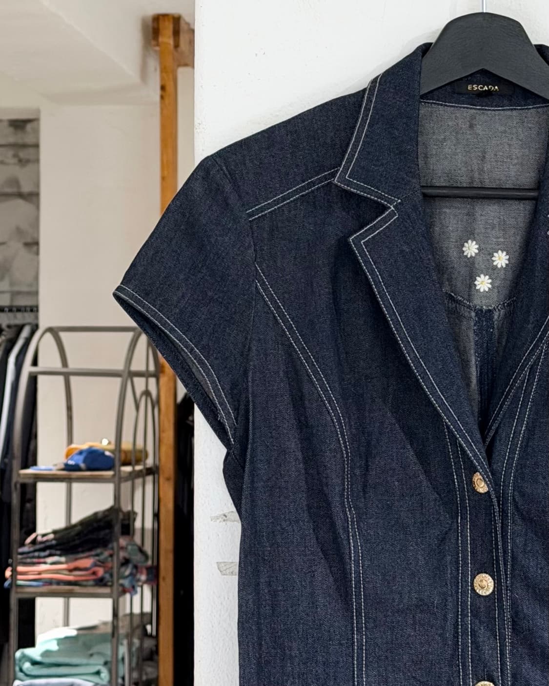 에스카다 진청 데이지 자수 데님 하프 슬리브 셔츠 상품이미지2