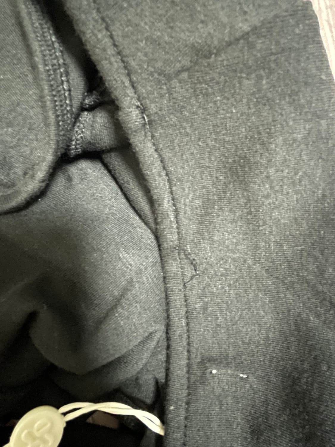 글로니  VALEN V-CUT TEE black 상품이미지4