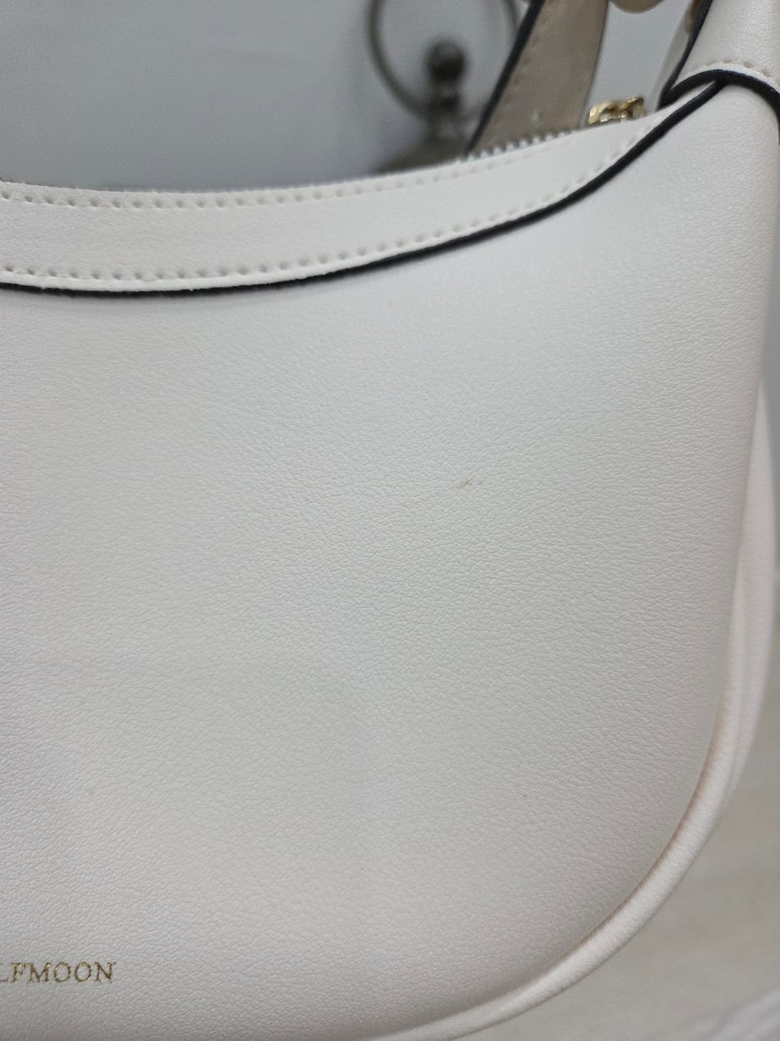 에크릿 하프문솔더백 상품이미지6