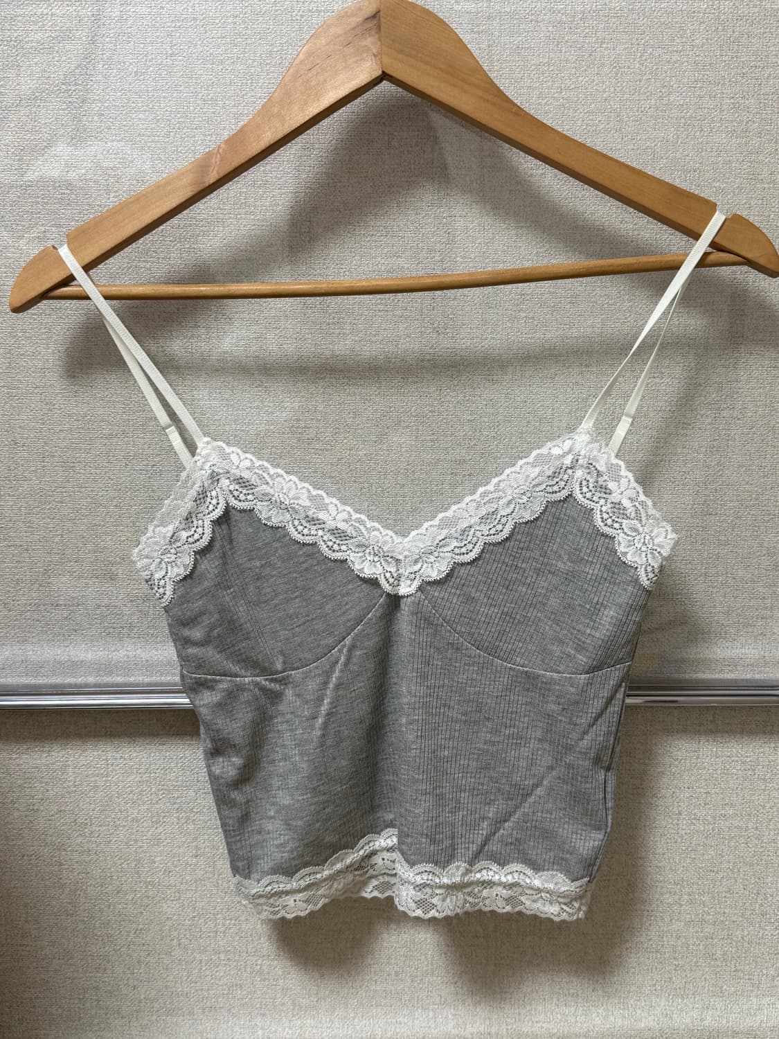 Threetimes 레이스 나시 탑 (화이트, 그레이) 상품이미지5