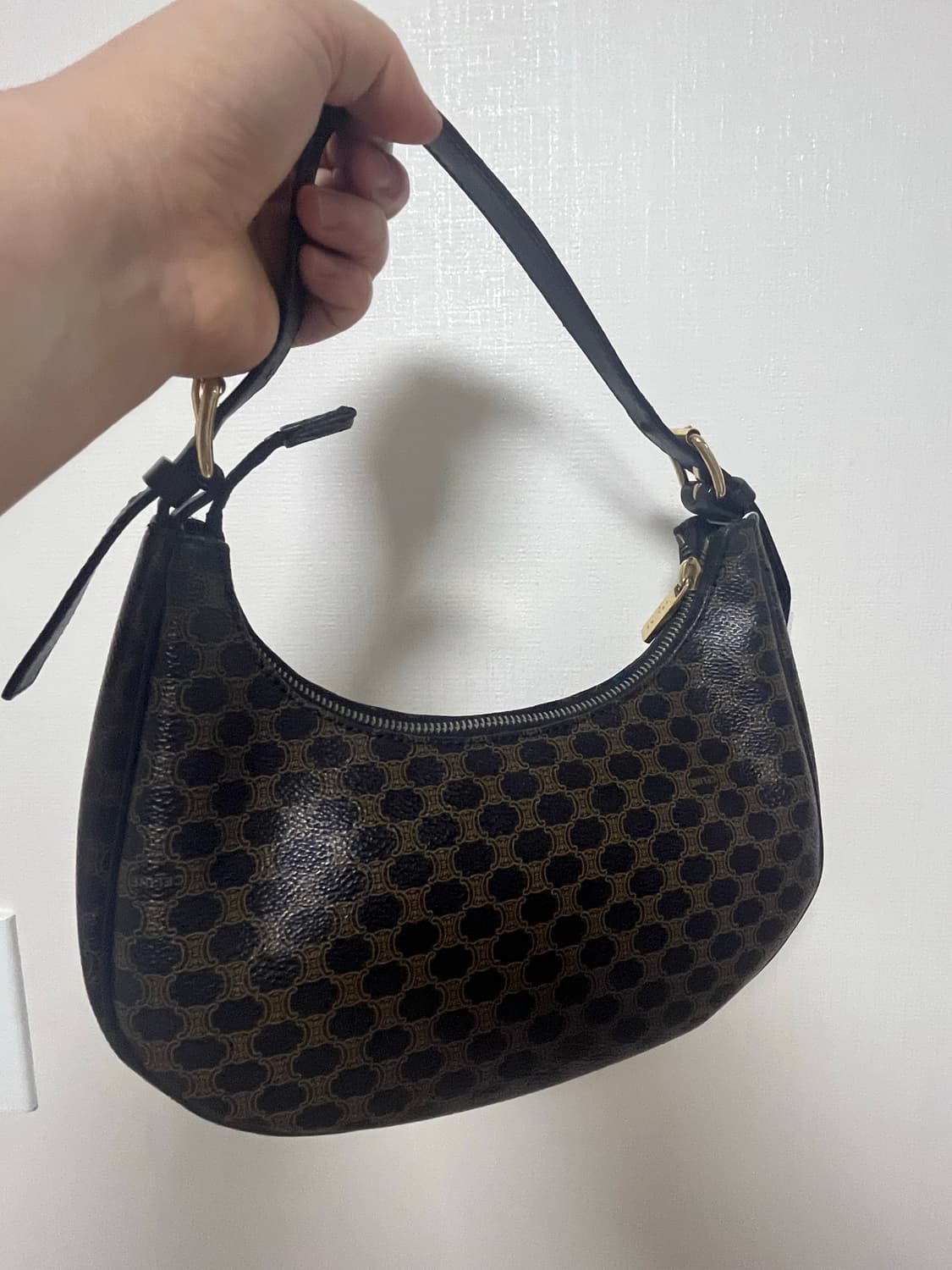 셀린느 블랙 마카담 호보백 상품이미지1