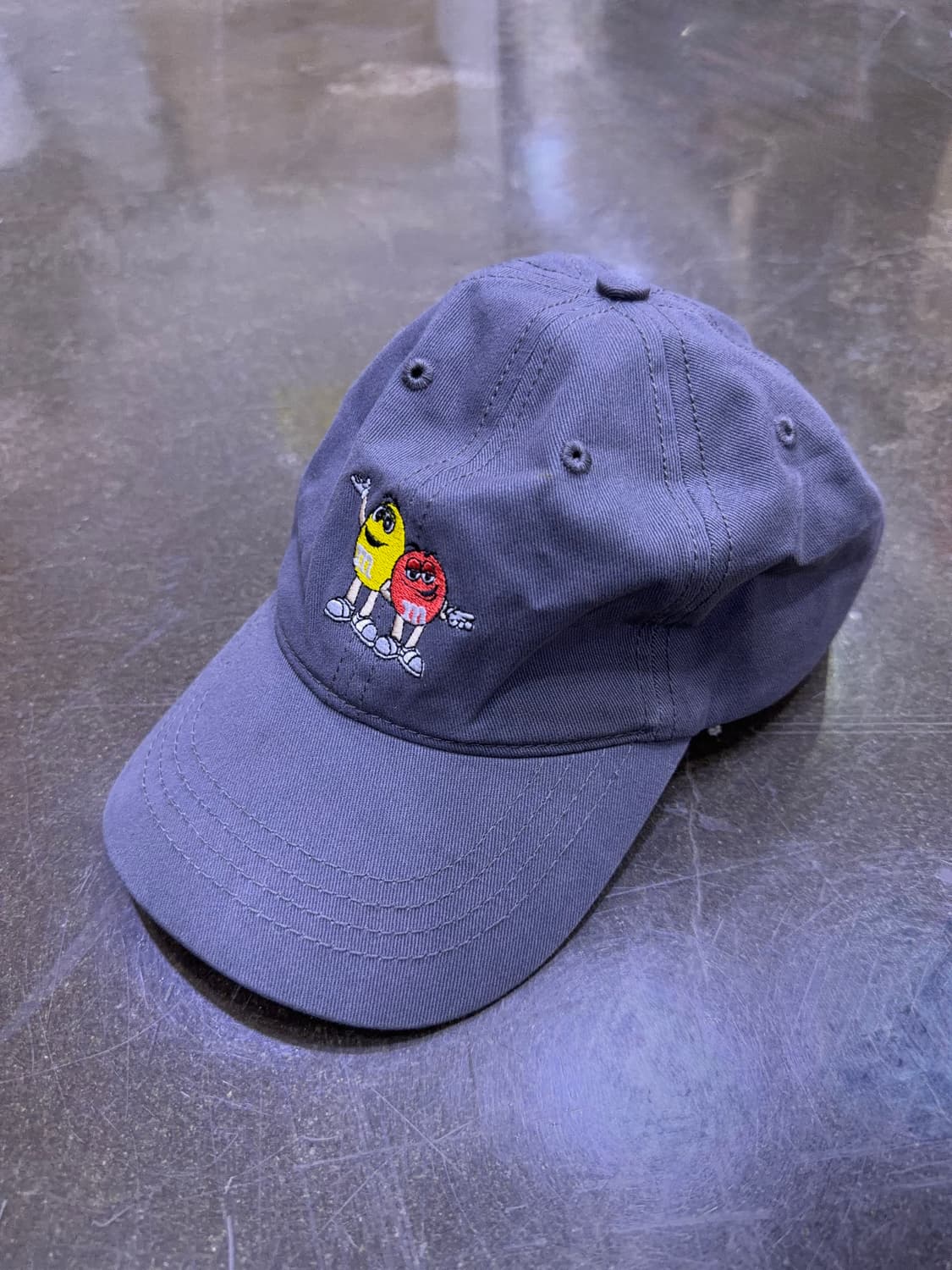 M&M's 엠앤엠즈 캐릭터 볼캡 그레이 상품이미지1