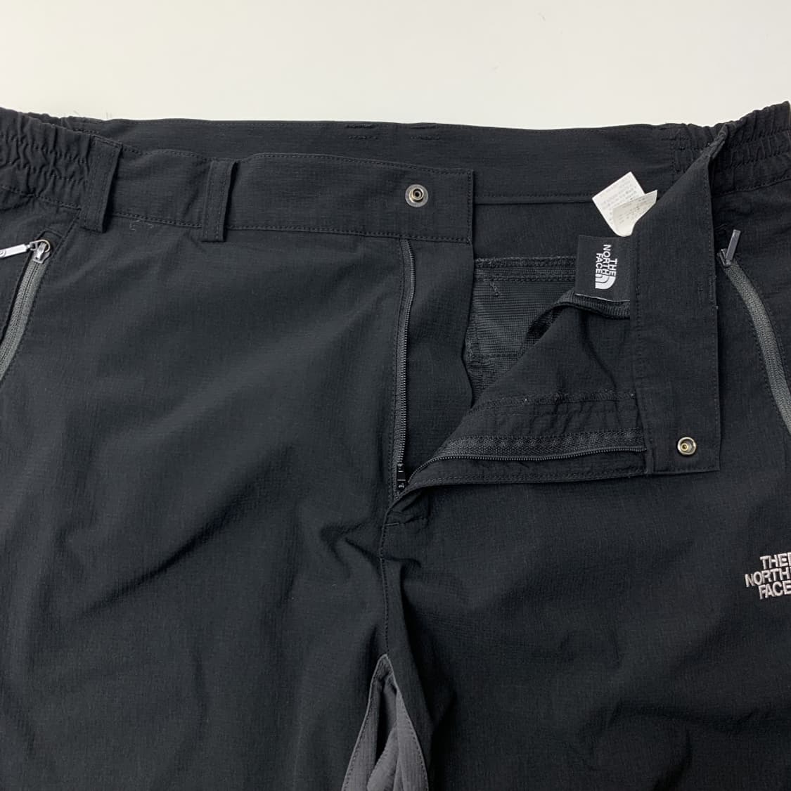 [35-36/정품] 노스페이스 블랙/그레이 남성팬츠 바지 상품이미지4