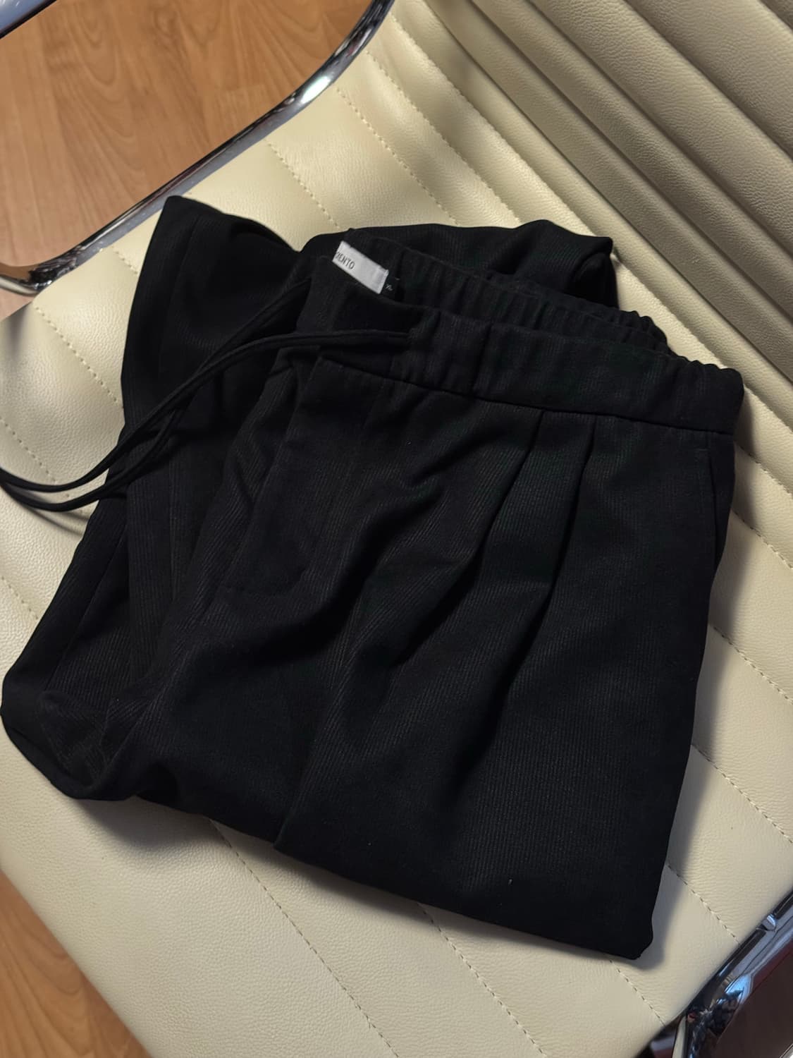 아모멘토 드로우스트링 코듀로이 L 상품이미지2