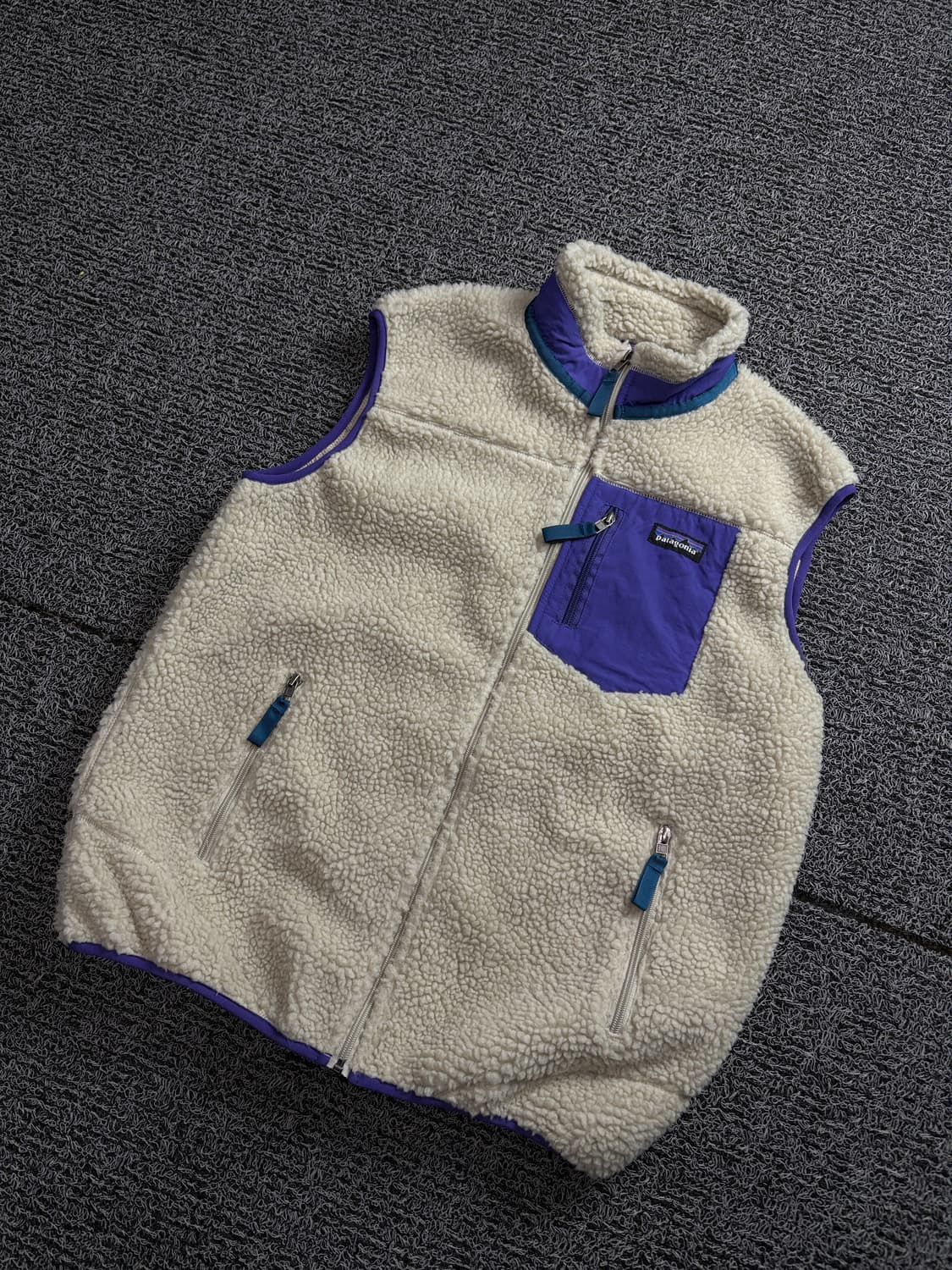 파타고니아 레트로 X 쉐르파 플리스 베스트 네추럴 퍼플 1518 상품이미지1