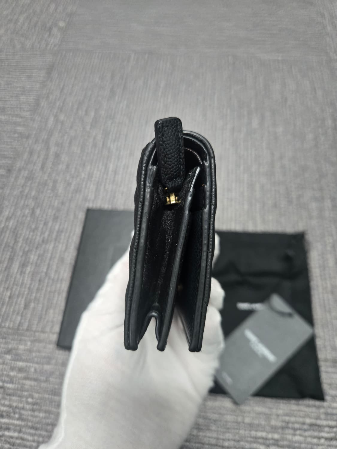 [특가][정품] 입생로랑 비지니스 반지갑 상품이미지3