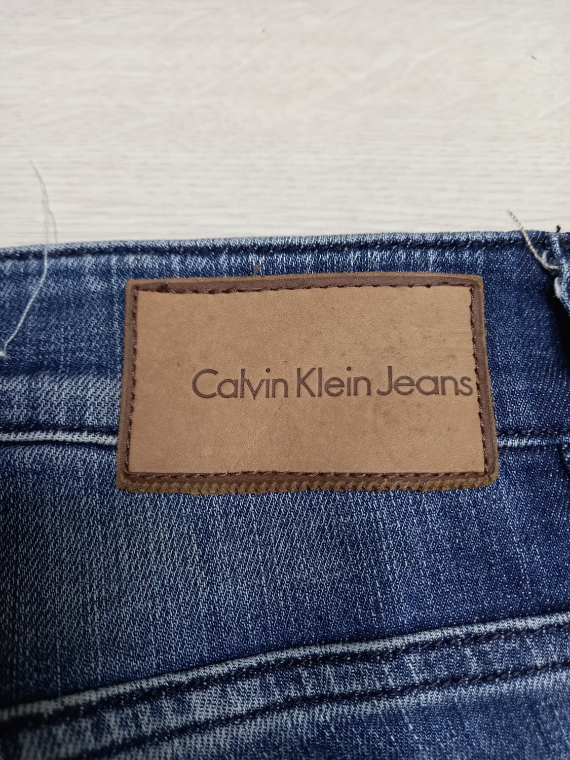 28 Calvin Klein 워싱 스판 슬림일자진 28-956 상품이미지5
