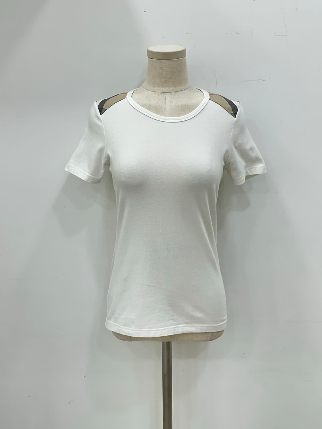 버버리 여성 어깨 패치 반팔 상품이미지1