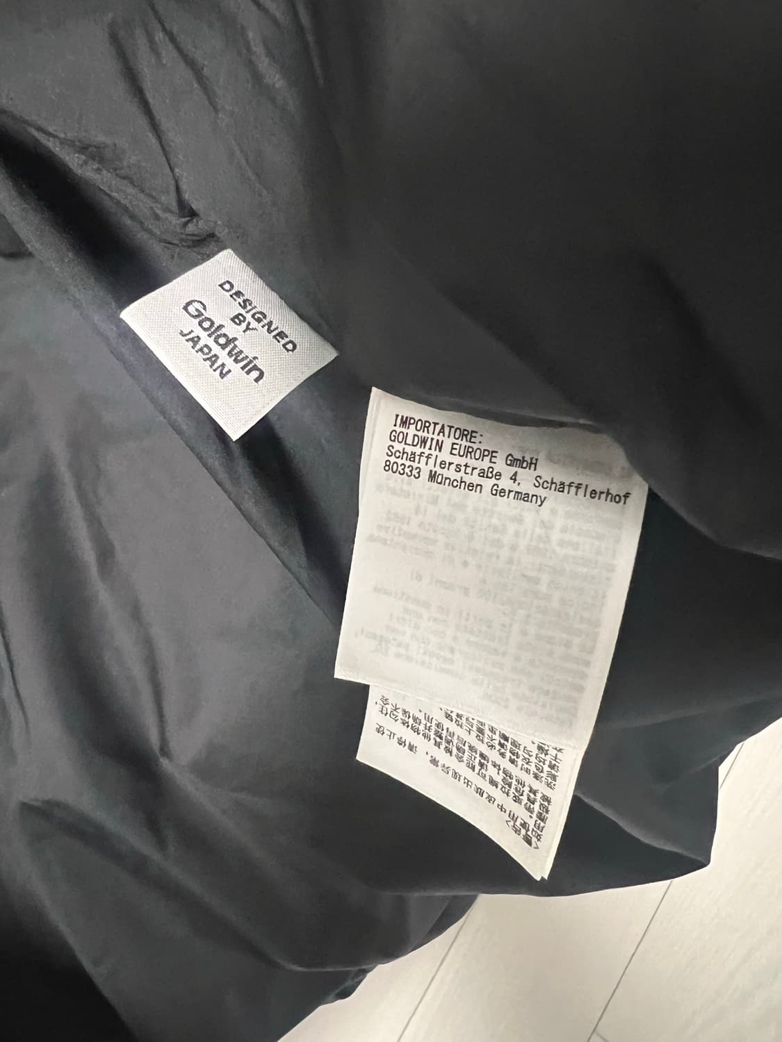 골드윈 25fw 도프 다이드 리플 나일론 다운 패딩 다크네이비 3 상품이미지4