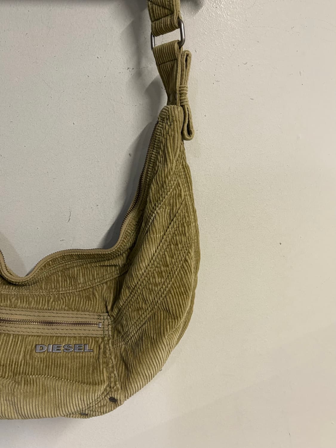 DIESEL archive shoulder bag beige  상품이미지4