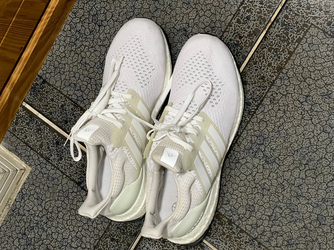 아디다스 울트라부스트 275 상품이미지1