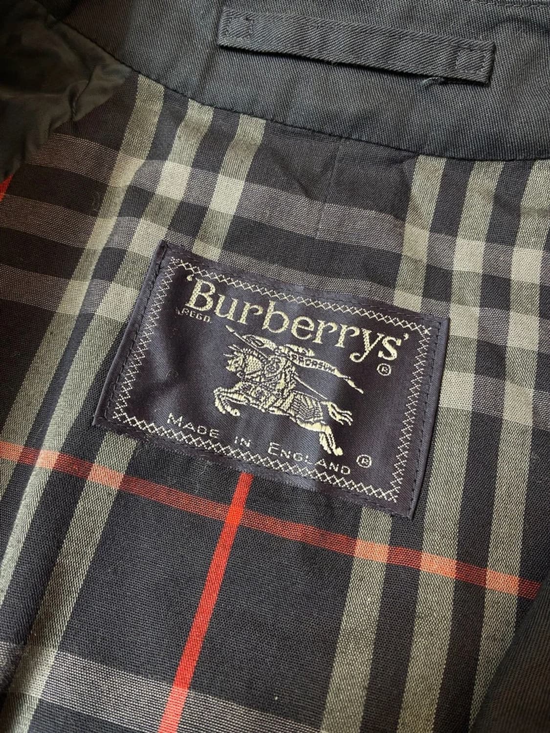 버버리 90's 개버딘 반팔 트렌치코트 PN7510 상품이미지6