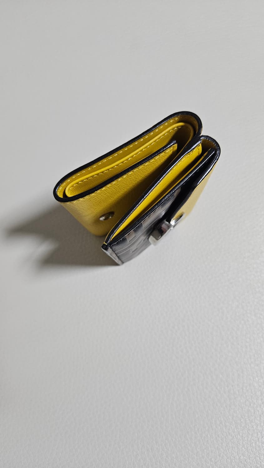 펜디 옐로우 마이크로 트리폴드 반지갑 상품이미지3