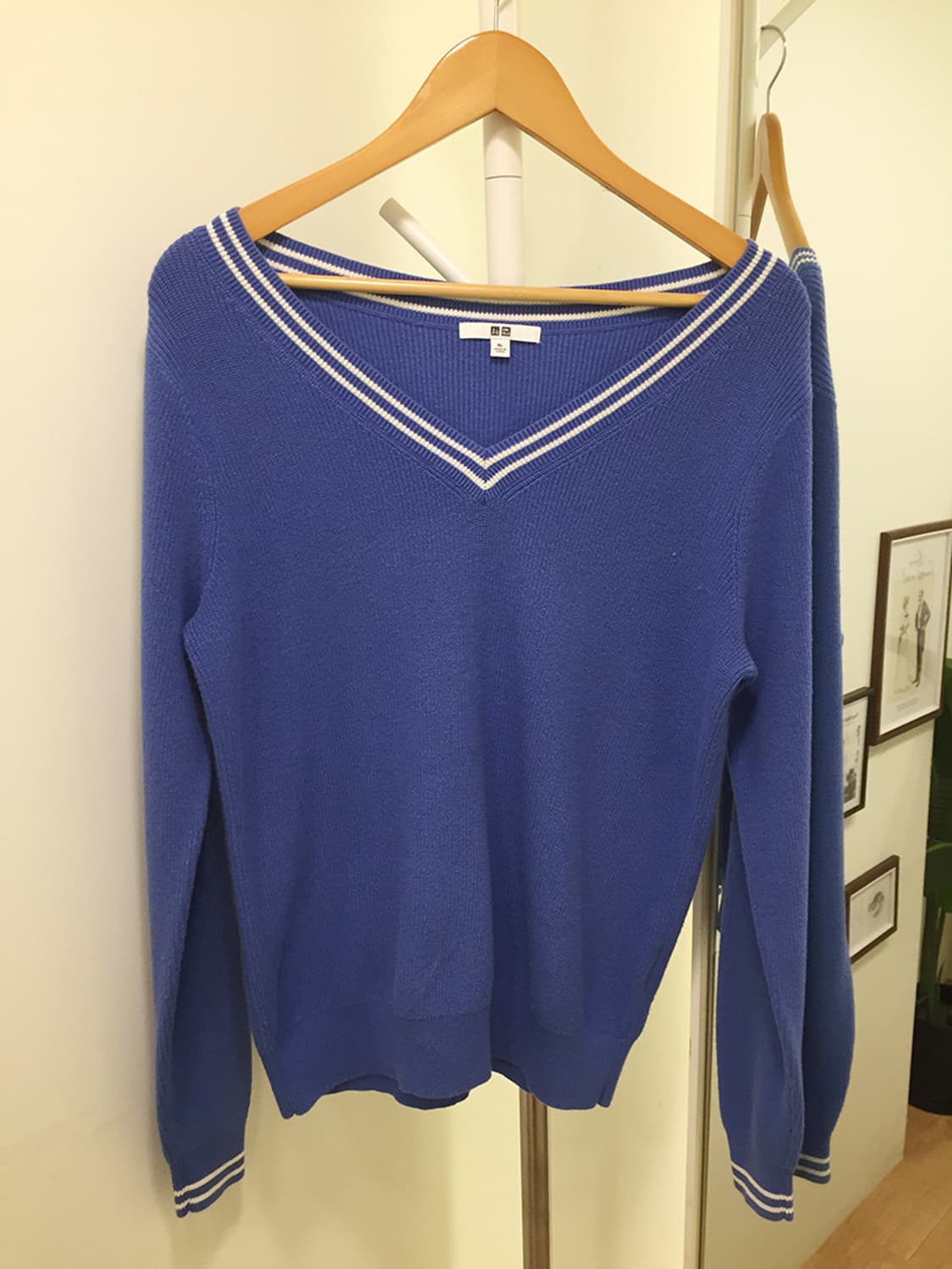 여성 유니클로 V넥 배색니트 100 상품이미지2