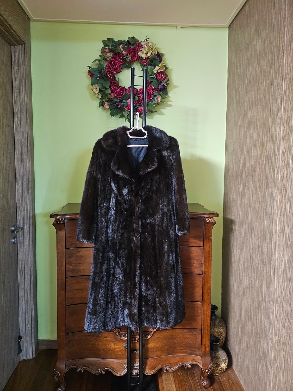 천연밍크 롱코트 상품이미지4