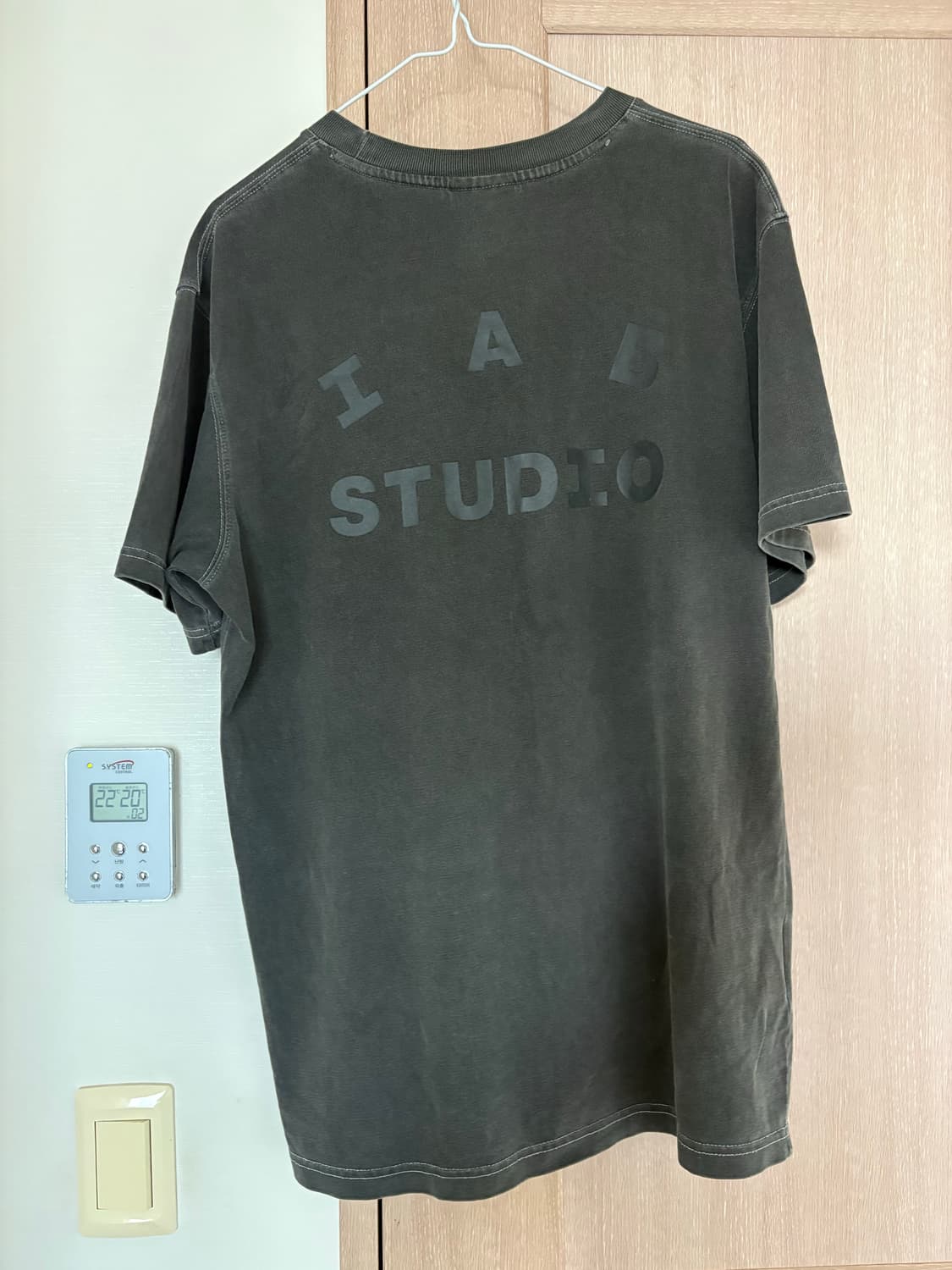 아이앱 스튜디오 피그먼트 티셔츠 블랙 상품이미지4