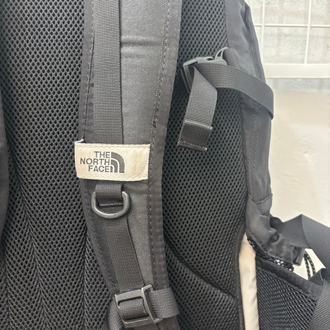 노스페이스 레콘 30L 블랙 백팩 OS 상품이미지6