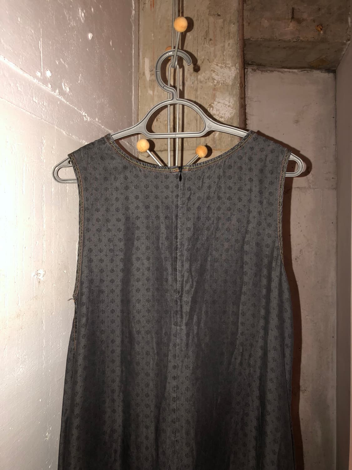 Muted Charcoal Pattern Sleeveless Dress 상품이미지4