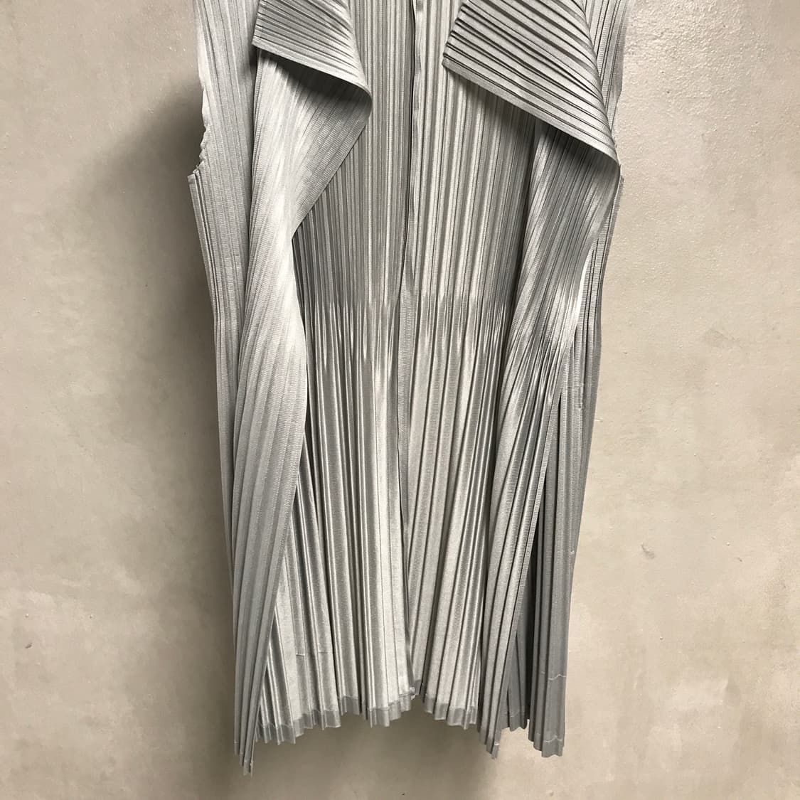 이세이 미야케 플리츠 플리즈 가디건 그레이 3(W) 상품이미지3