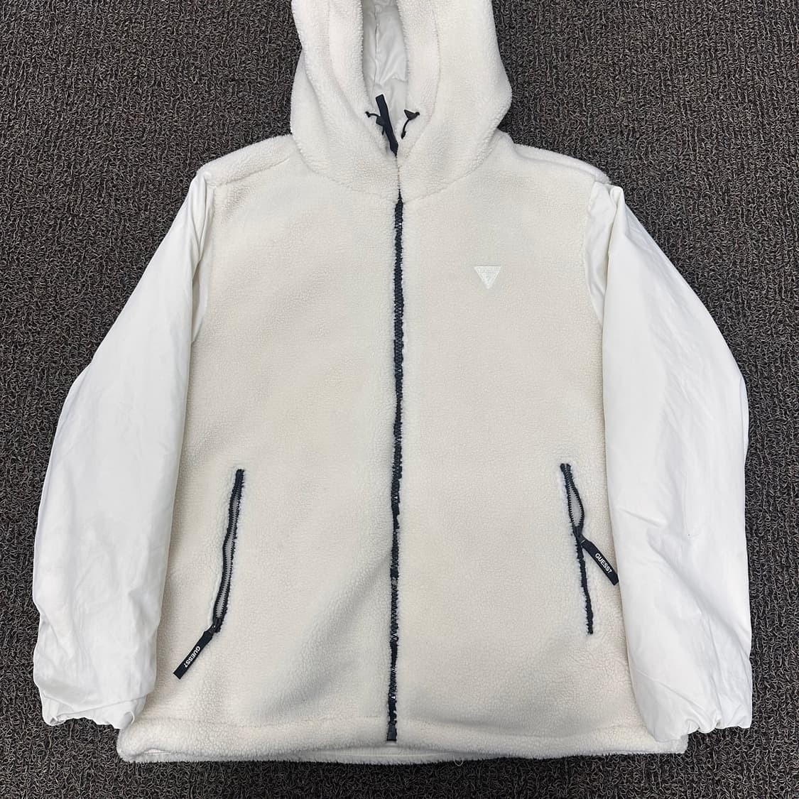 GUESS 게스 뽀글이 털 덕다운 패딩 후리스 자켓 L 상품이미지1