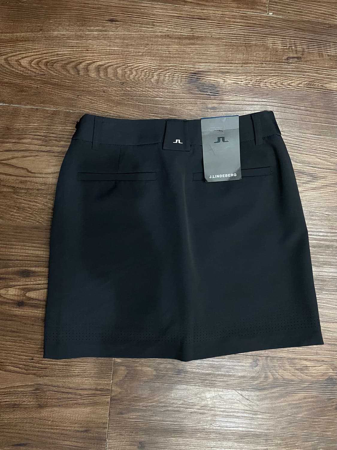 [새상품] 제이린드버그 헤나 펀치드 스커트 블랙 상품이미지6