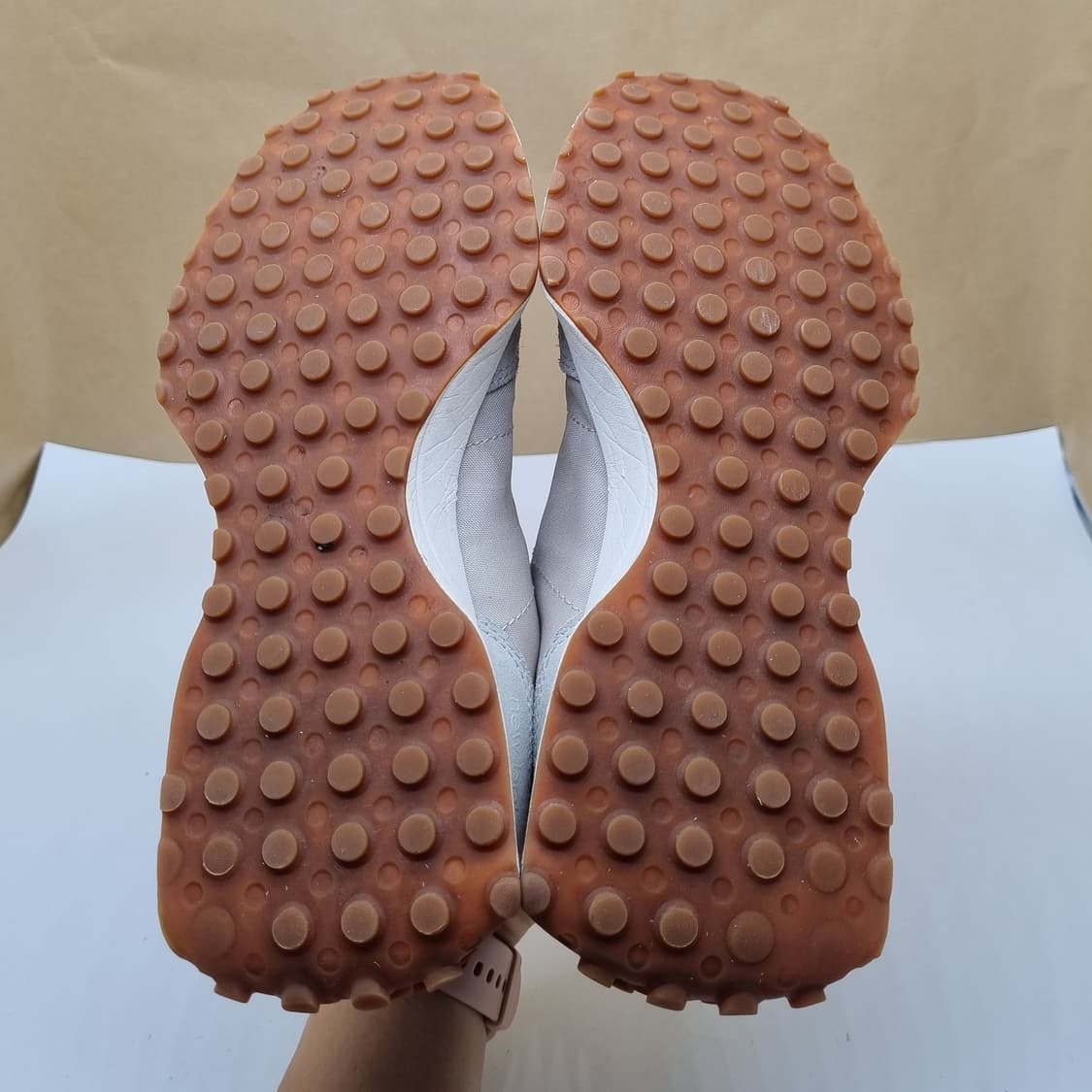 뉴발란스 327 팀버울프 남성운동화265. 상품이미지3