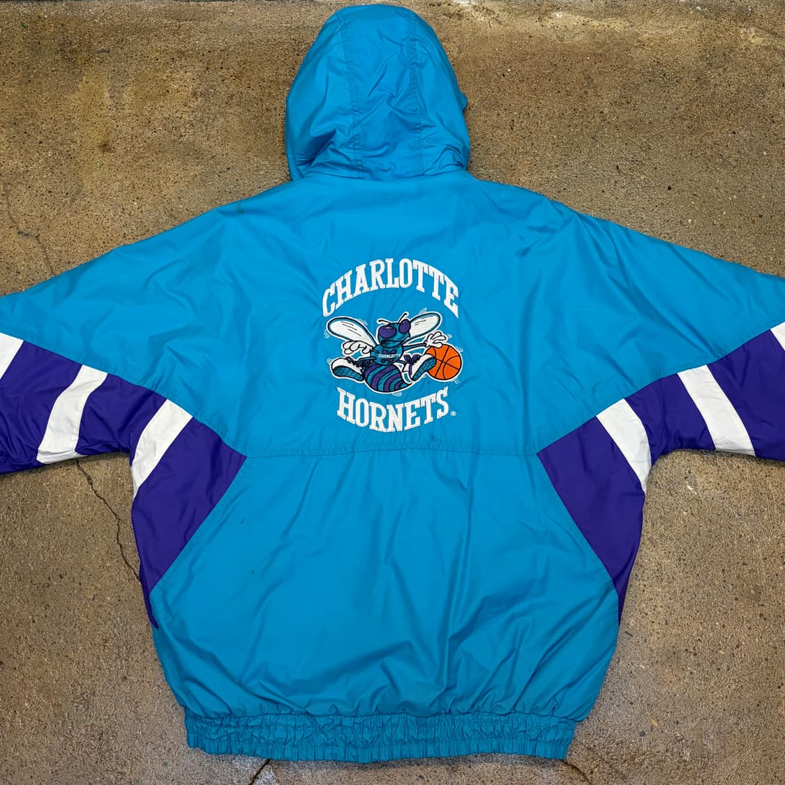 90s 미국 빈티지 스타터 NBA 샬럿 호네츠 패딩점퍼  상품이미지1