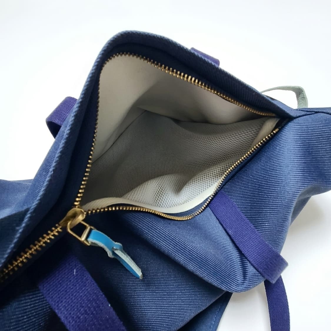 나나미카 코듀라 소재 롤톱 백팩 상품이미지5