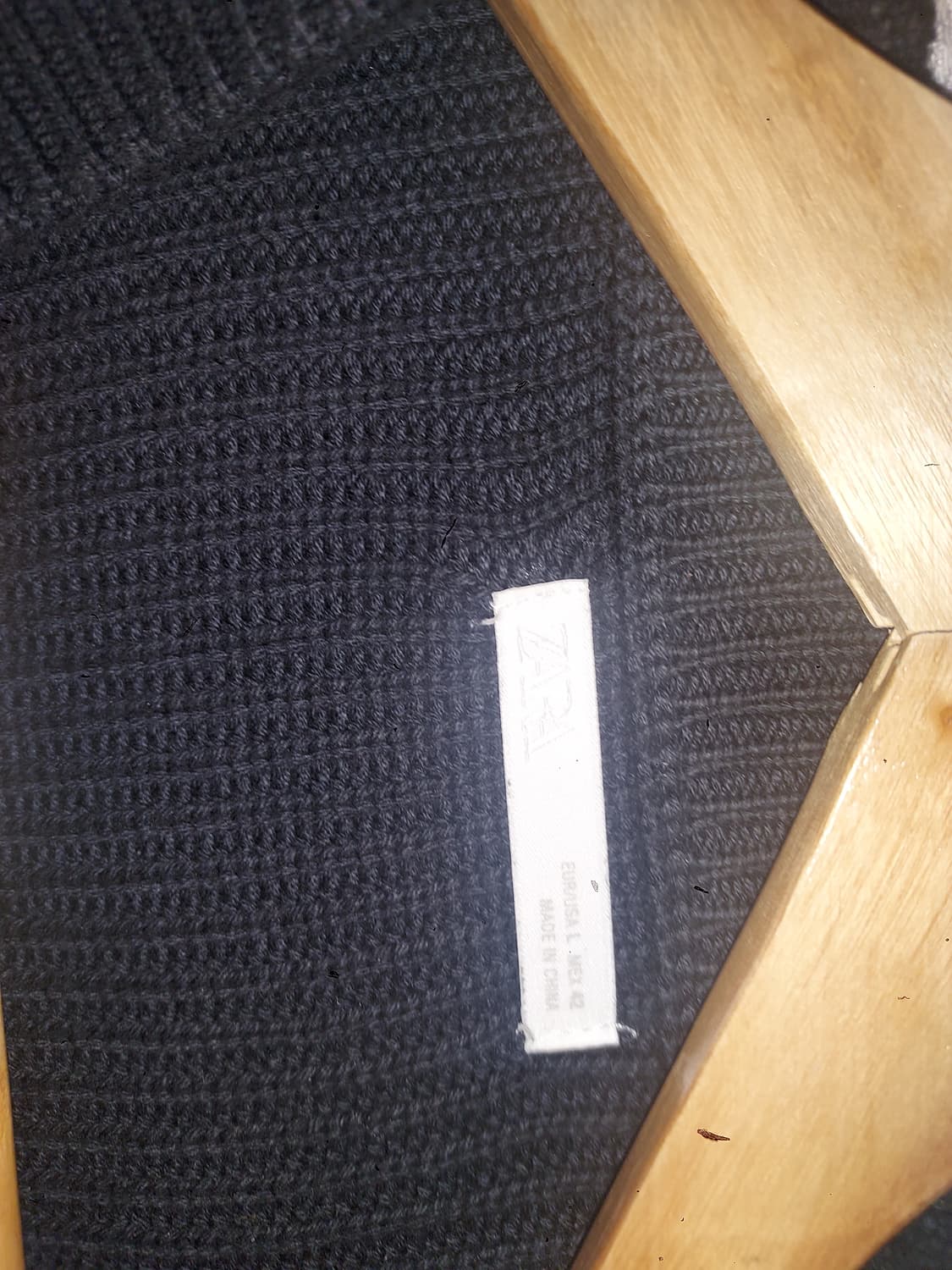 Zara 라운드넥 니트집업 블랙 42size' 상품이미지2