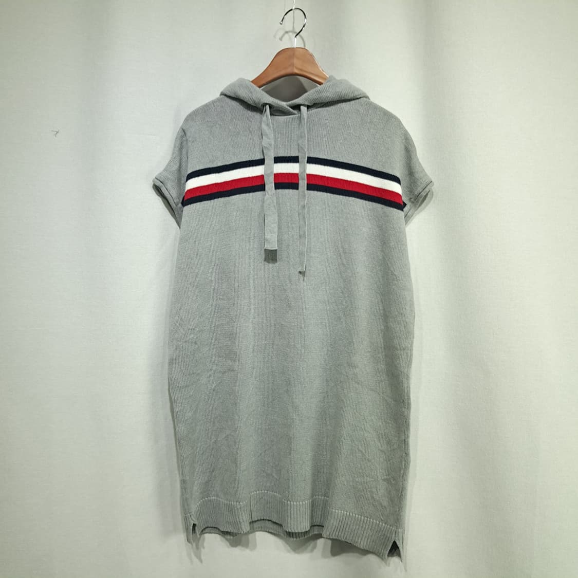 CL128 L 타미힐피거 후드 반소매 코튼 혼방 니트 원피스 상품이미지1