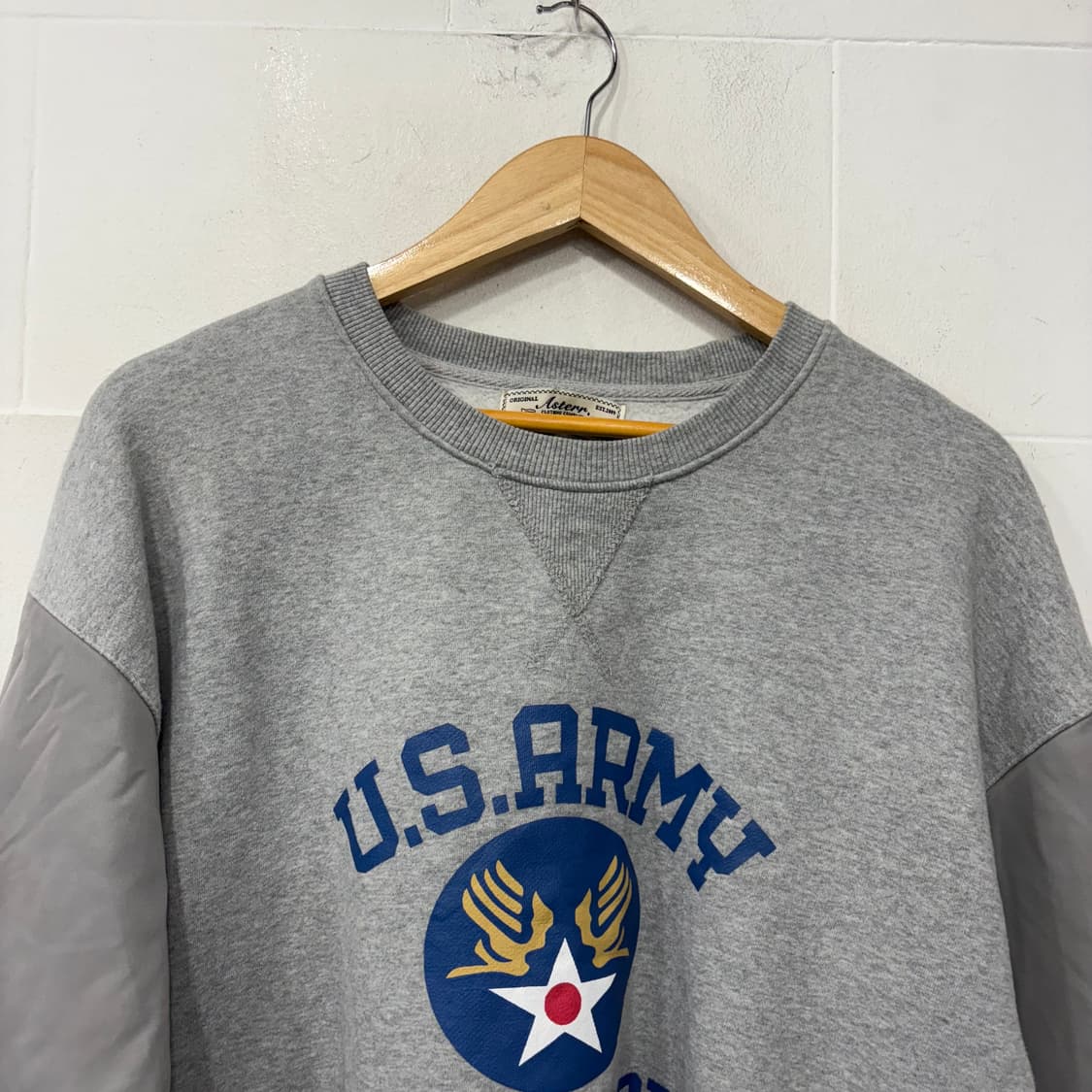 Asterr 스웻셔츠 항공점퍼 디테일 상품이미지2