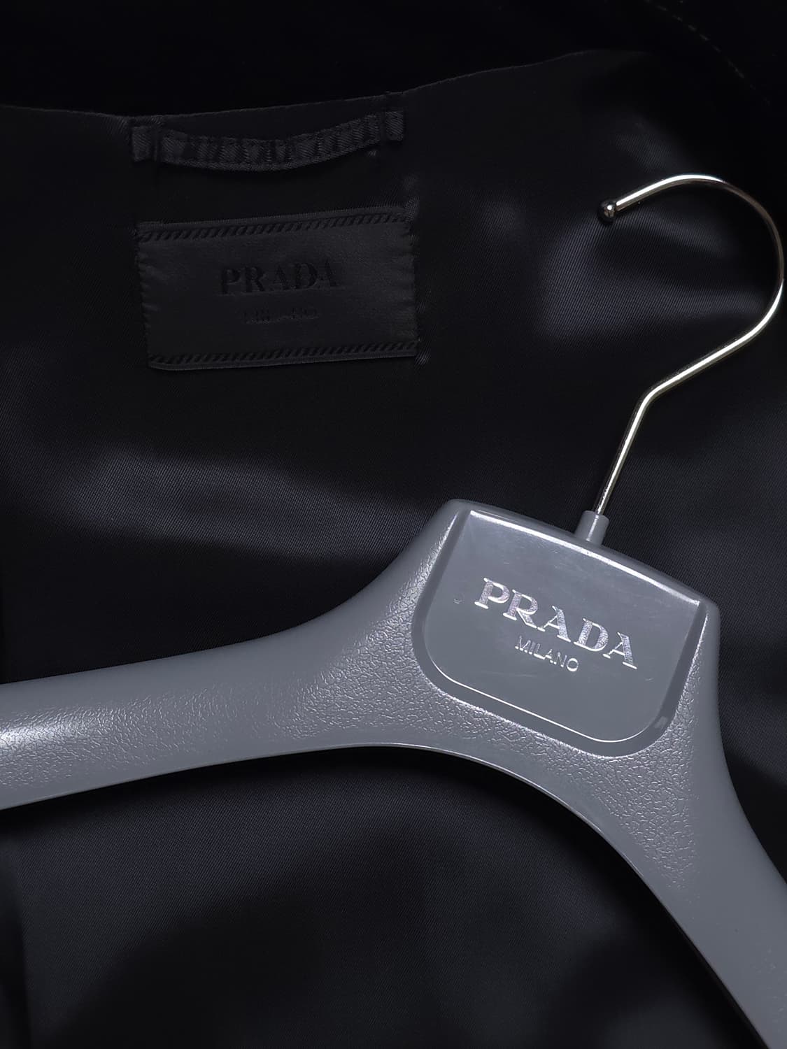 [XL] 프라다 벨벳 블루종 자켓 블랙 상품이미지5