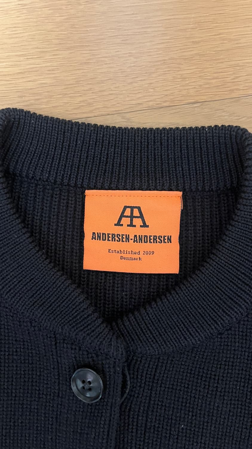 안데르센안데르센 스키퍼 가디건 블랙 색상 XXL 팝니다 상품이미지2