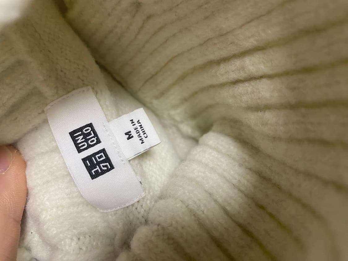 유니클로 수플레얀 니트 가디건 M 상품이미지3