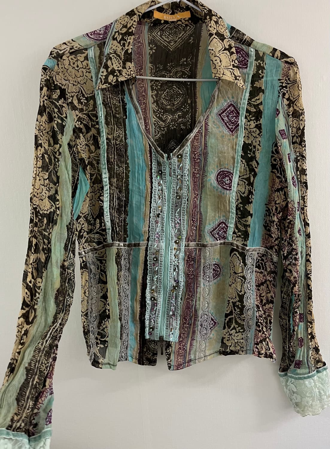 Bohemian Tapestry Blouse 상품이미지1