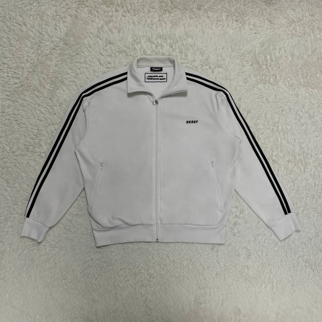 NERDY white velvet jersey 상품이미지4