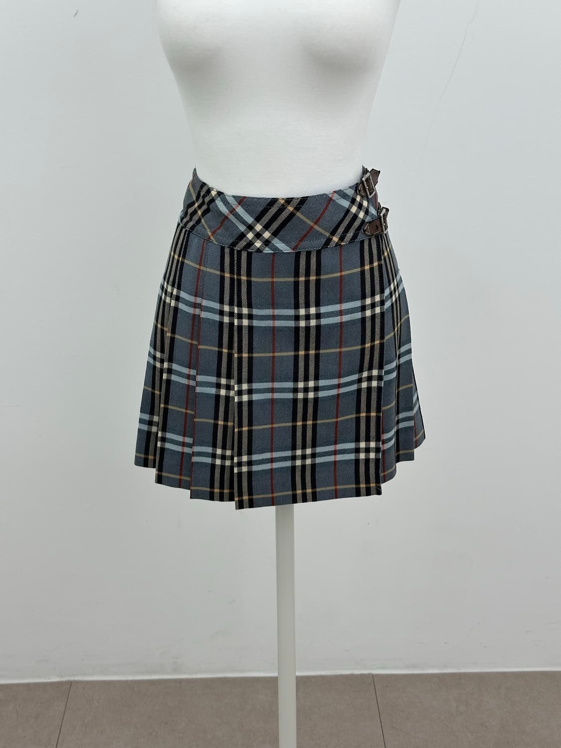 버버리 블루라벨 플리츠 랩스커트 36 상품이미지1